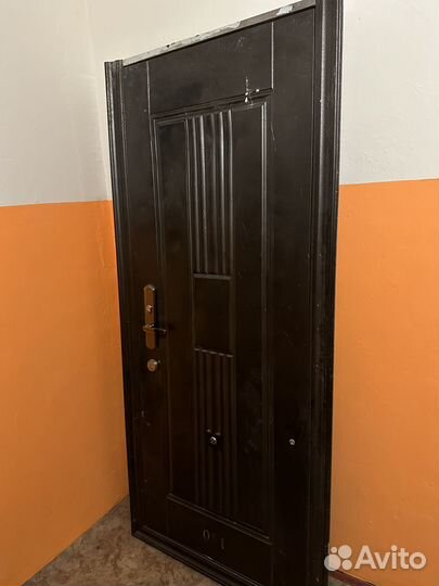 Металлическая дверь бу