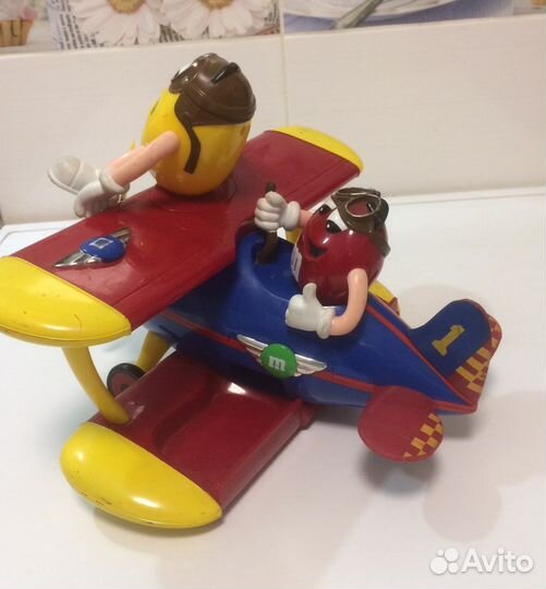 Коллекционная игрушка диспенсер M&Ms