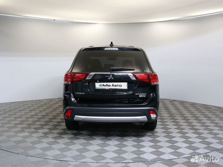 Mitsubishi Outlander 2.0 CVT, 2017, 81 477 км