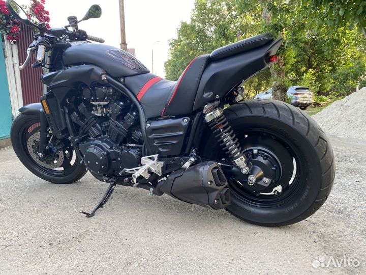 Yamaha V-Max 1200