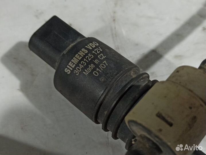 Насос бачка омывателя Mitsubishi Lancer 9 Cs