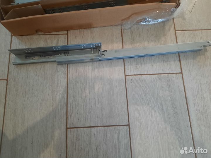 Направляющие для ящиков 550мм blum