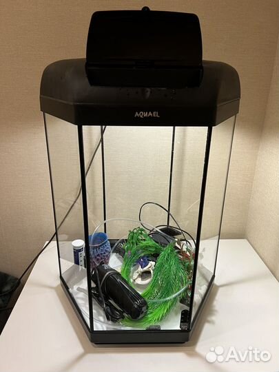 Аквариум Aquael Hexa-Set 60 шестигранный аквариум