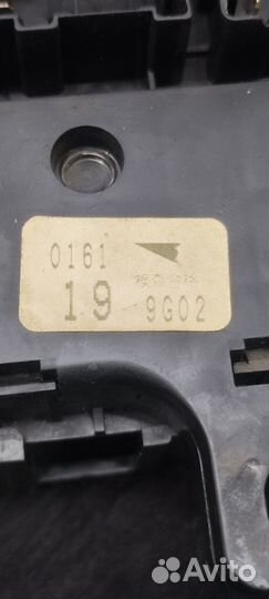 Блок предохранителей салонный Nissan Primera P11