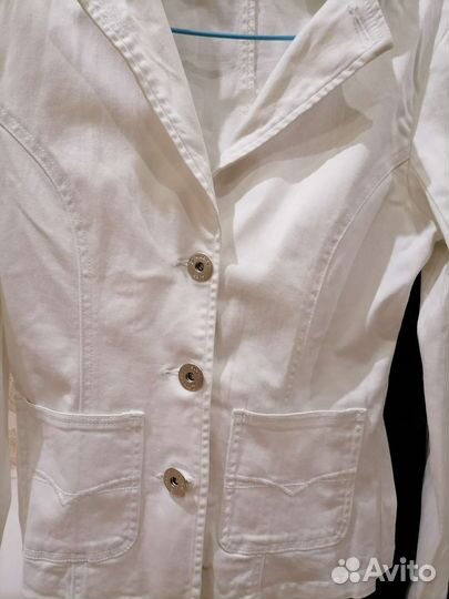 Джинсовая куртка, рубашка