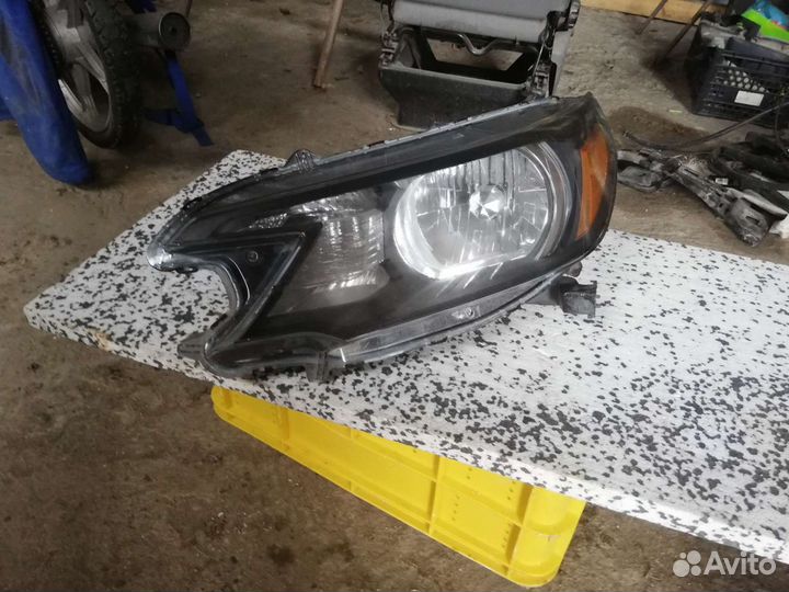 Фара Honda cr-v 4