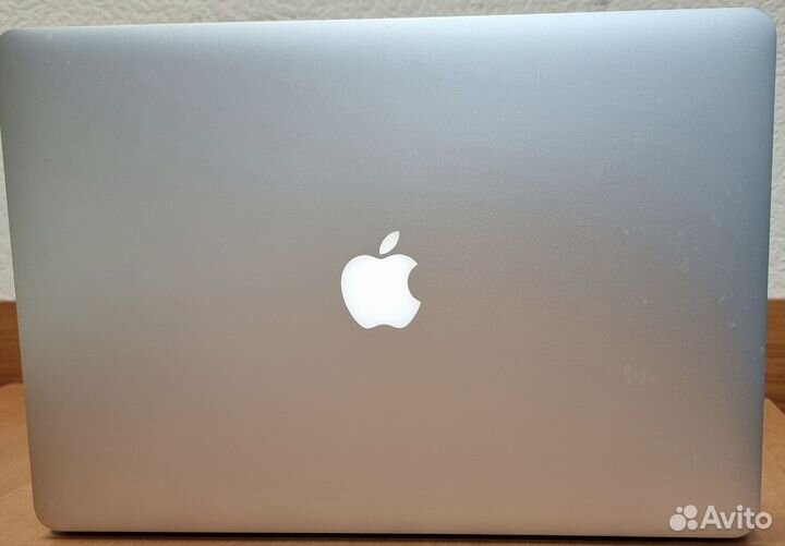 Macbook PRO Retina 15 2013 Core i7 8 Gb SSD 256 Gb