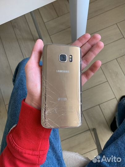 Samsung Galaxy S7, 4/64 ГБ