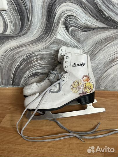 Коньки фигурные