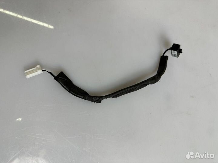 Микрофон Tesla Model X 2018 1047000-00-A
