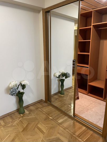 3-к. квартира, 86 м², 1/14 эт.