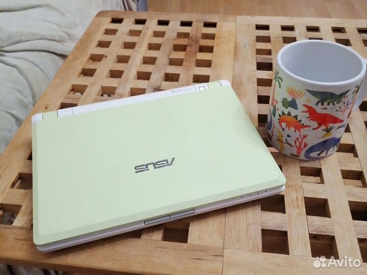Нетбук Asus pc 2g surf