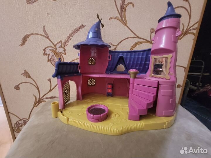 Замок игрушка