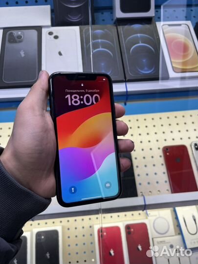 iPhone Xr, 64 ГБ