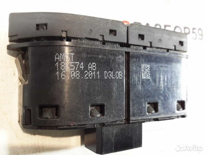 Кнопка обогрева стекла Ford Focus 3