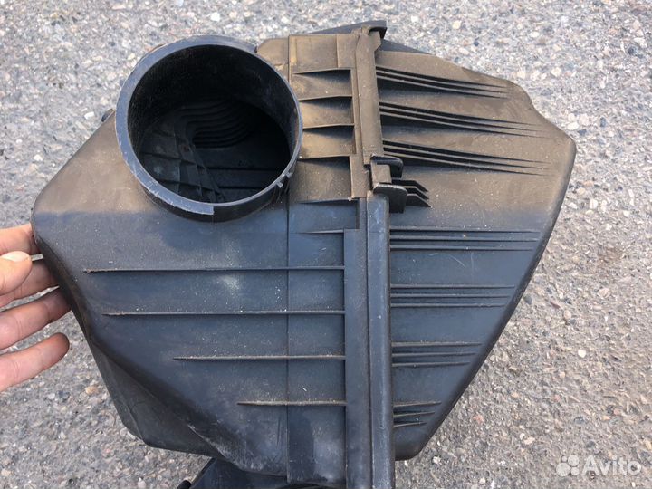 Корпус воздушного фильтра BMW 5 E60 E61 бмв 5 Е61