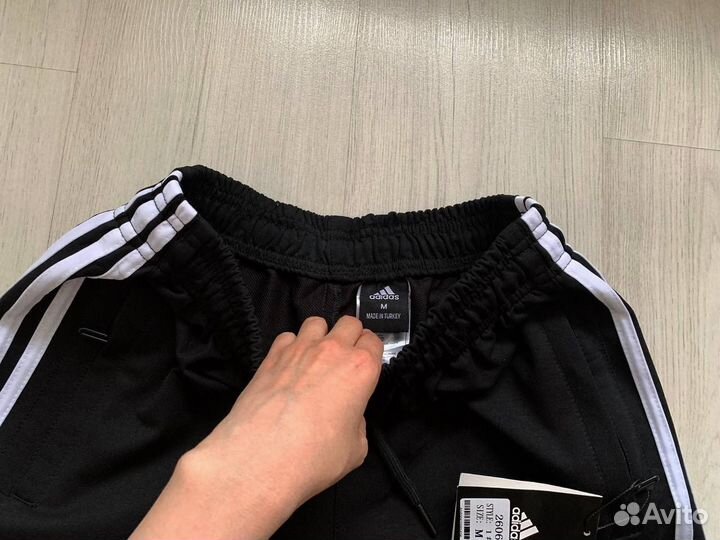 Шорты adidas