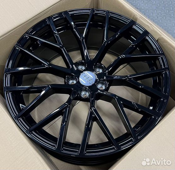 Диски Volkswagen Touareg Фольксваген Туарег R22