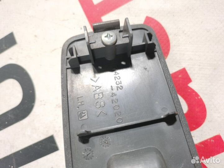 Кнопка стеклоподъемника передняя левая Toyota Rav