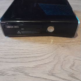 Xbox 360 с джойстиками