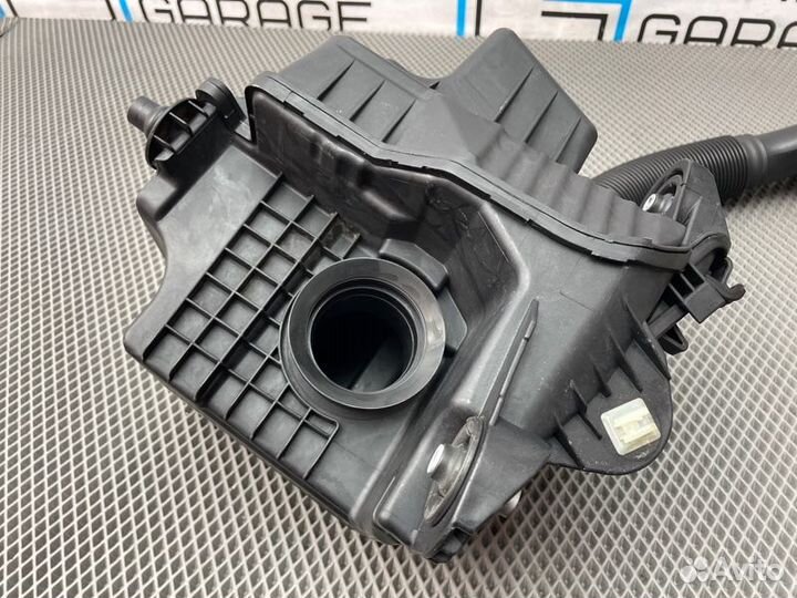 Корпус воздушного фильтра Mercedes-Benz B-Class