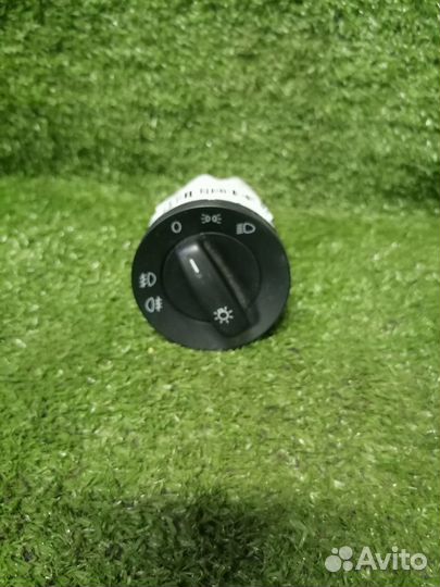 Переключатель света фар 1K0941431AJ Volkswagen Pas