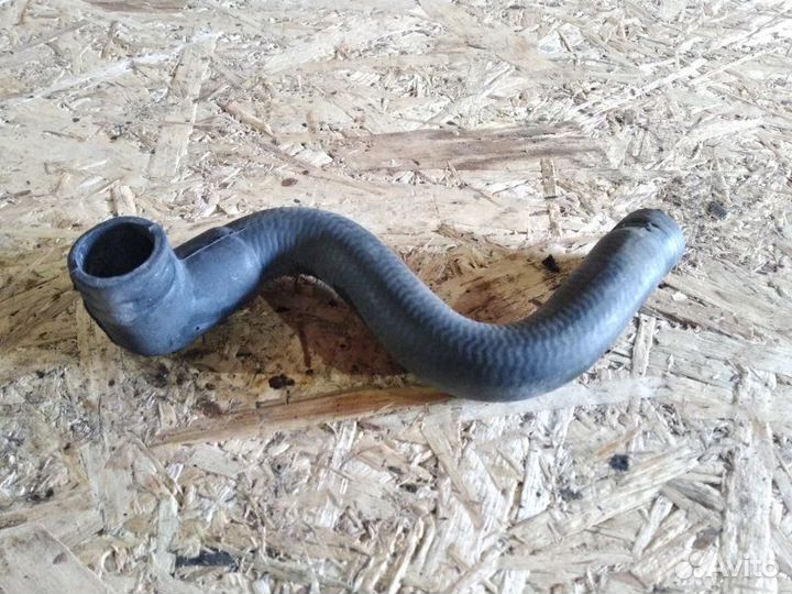 Патрубок системы охлаждения Mercedes Vito W638 OM