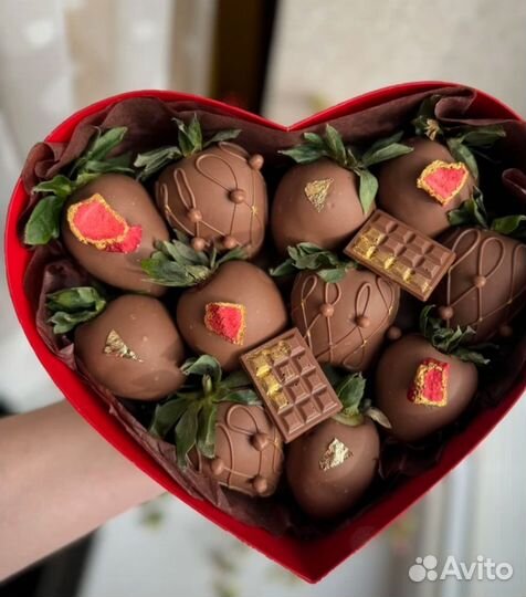 Клубника в шоколаде, наборы, букеты