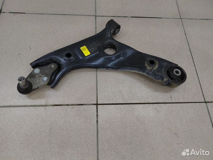 Рычаг передний левый Hyundai Santa Fe 4 TM