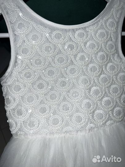 Платье праздничное для девочки 122-128