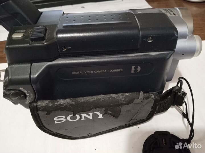 Продаётся японская камера Sony DCR-TRV147E