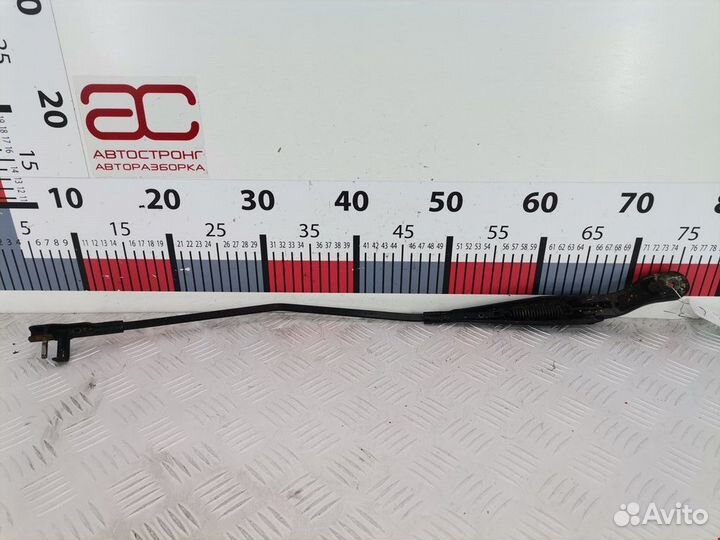 Щеткодержатель (поводок стеклоочистителя, дворник)