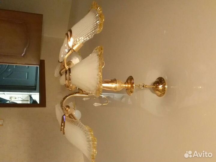 Люстра пятирожковая, красивая