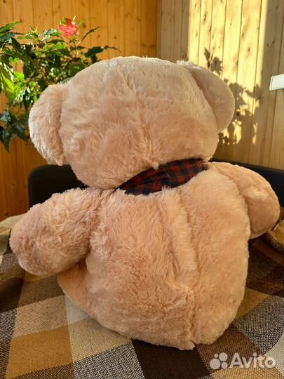 Плюшевый мишка большой