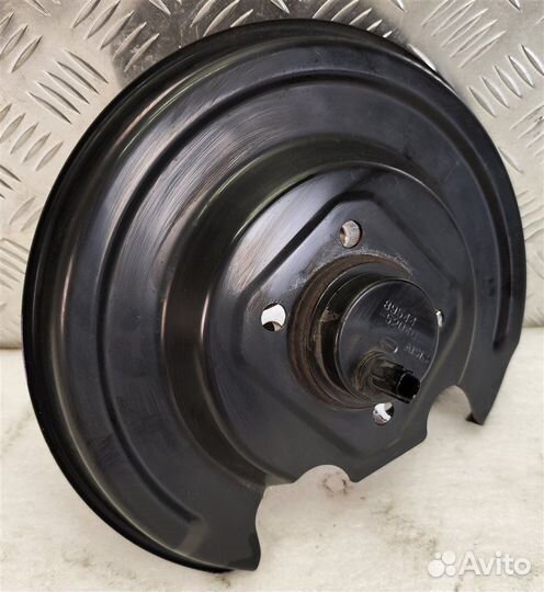 Ступица задняя левая Toyota Prius ZVW30 2ZR 2012