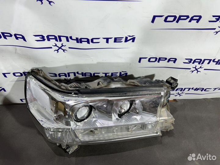 Фара правая Toyota Land Cruiser 200 (2015-2021)