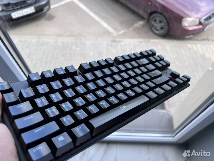 Игровая клавиатура hyperx