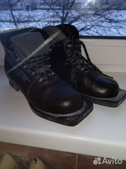 Лыжные ботинки motor, 35 р