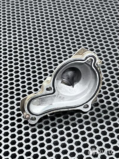 Крышка помпы Yamaha YZ 450F 2003-2005