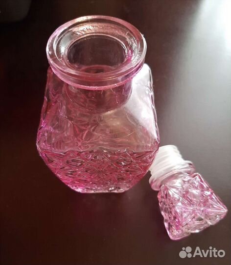 Графин стеклянный. Цветной. Новый
