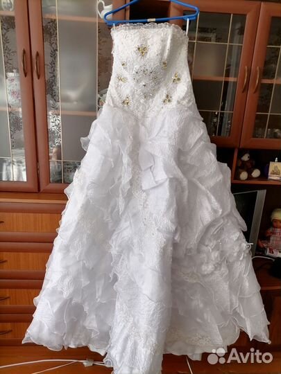 Свадебное платье 48 50 бу