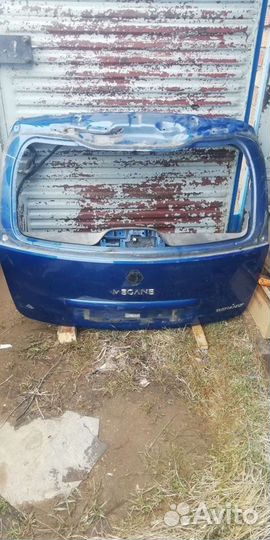 Крышка багажника Renault Megane 2 2003-2009