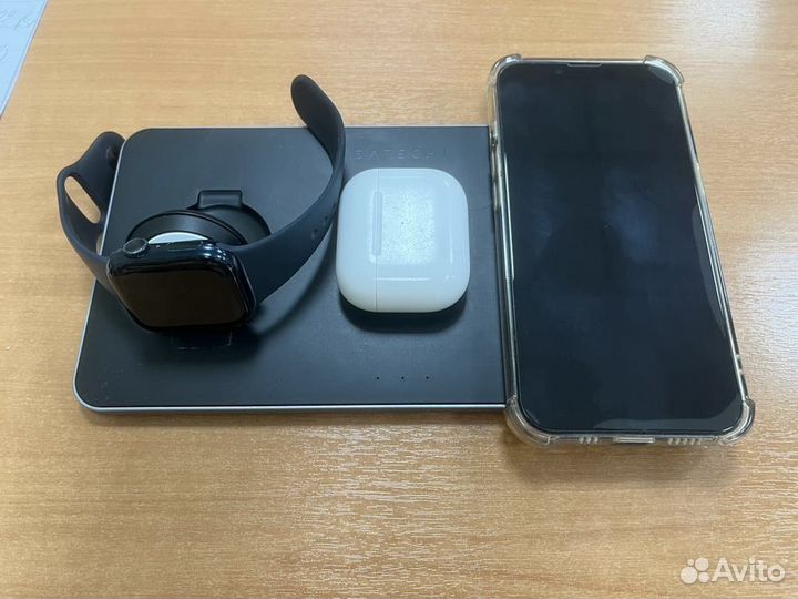 Беспроводная зарядка для iPhone