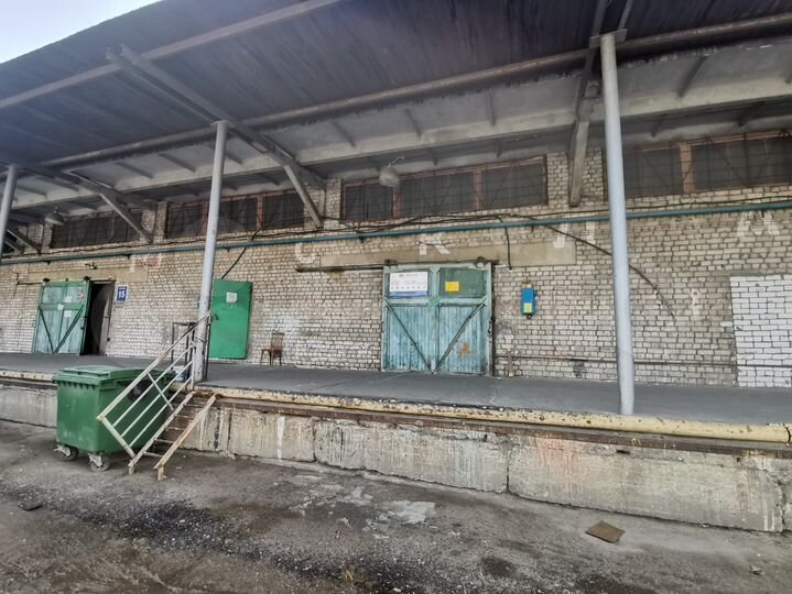 Склад 210 мкв + офис 90 мкв