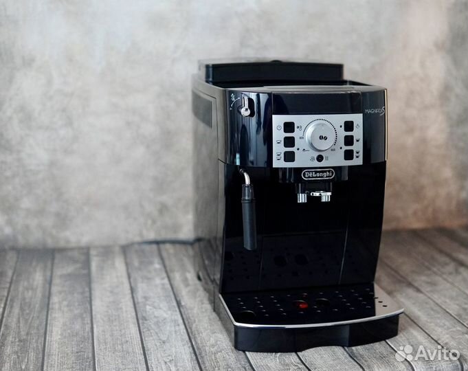 Кофемашина delonghi ecam 22.110.B