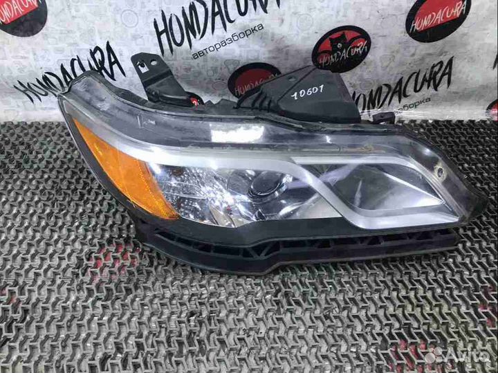 Фара правая Acura RDX