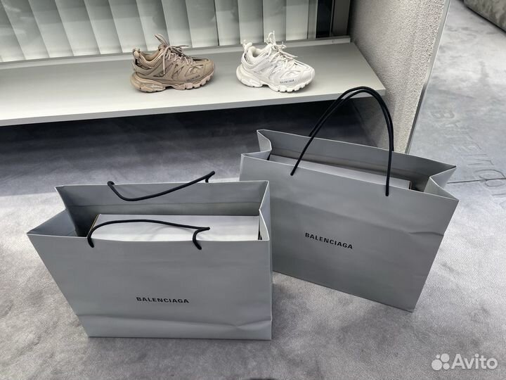 Balenciaga Track оригинал, в редком цвете беж