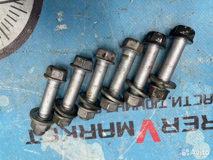 Болты муфты карданного вала Toyota Celsior UCF31