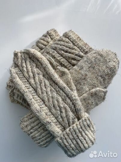 Варежки и шарф