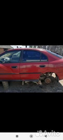 Mitsubishi carisma дверь